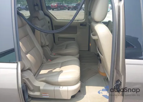 2006 Ford Freestar Sel z USA, uszkodzony, nr VIN 2FMZA52246BA45154